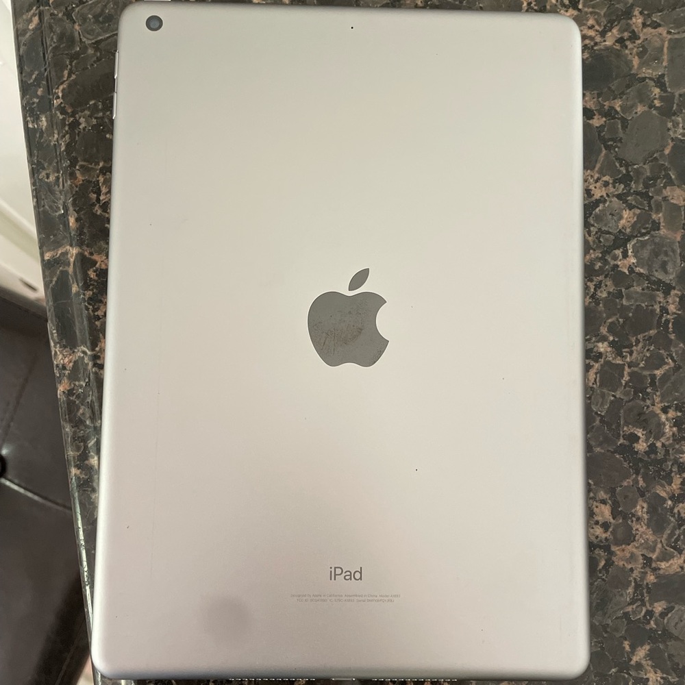 Apple iPad 6th generation, iPad case with keyboard and Apple Pencil 1st gen